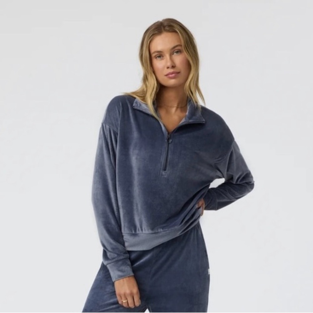 Vuori half zip hoodie azure size XL new tag